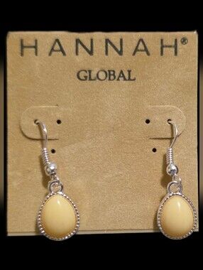 Cream Teardrop Dangle Earrings